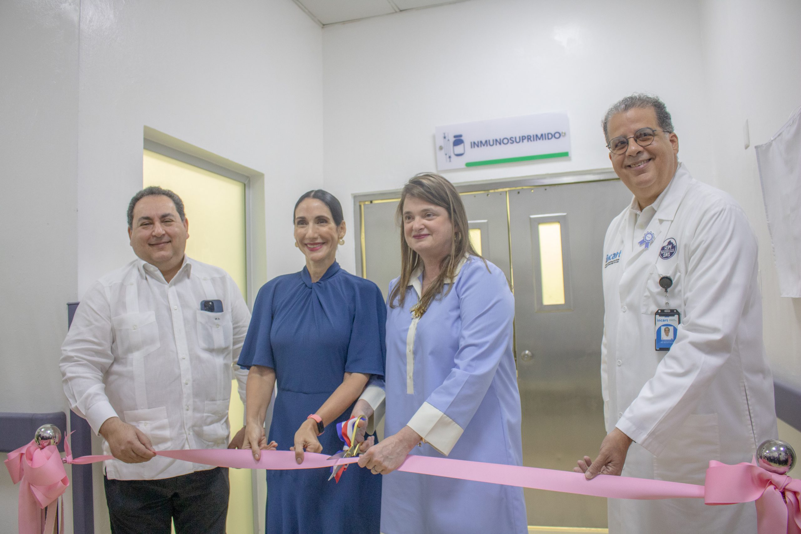 En este momento estás viendo Inauguran Unidad Aislamiento pacientes inmunosuprimidos en el INCART, donada por la<br>Fundación Caminantes Por La Vida